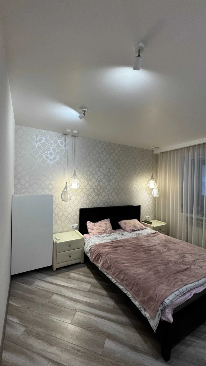 Продам шикарную 3 к.кв в Чугуеве (Авиатор)