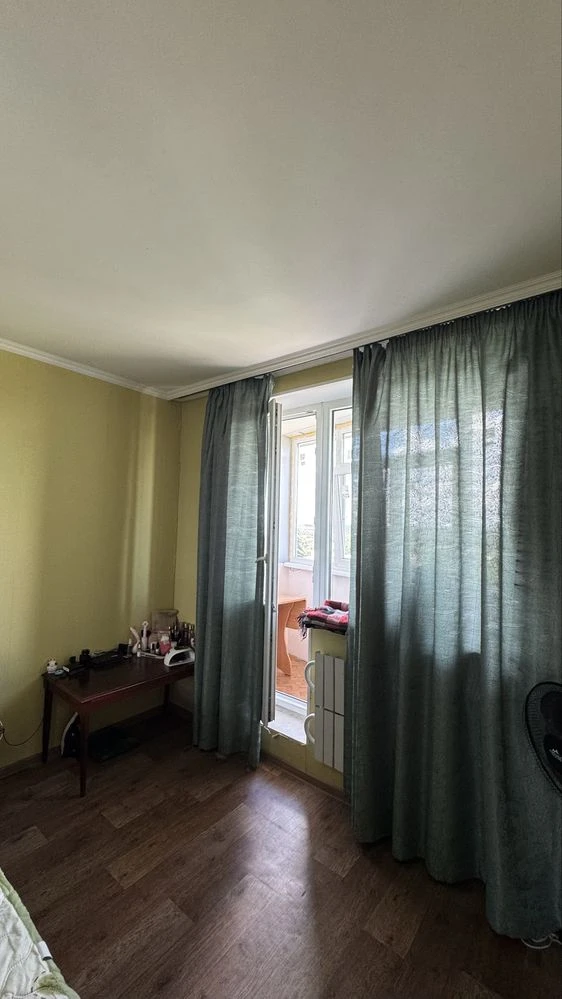 For sale 3-room apartment in Chuguev (near 7th school)