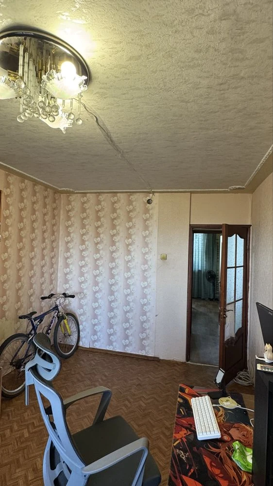 For sale 3-room apartment in Chuguev (near 7th school)