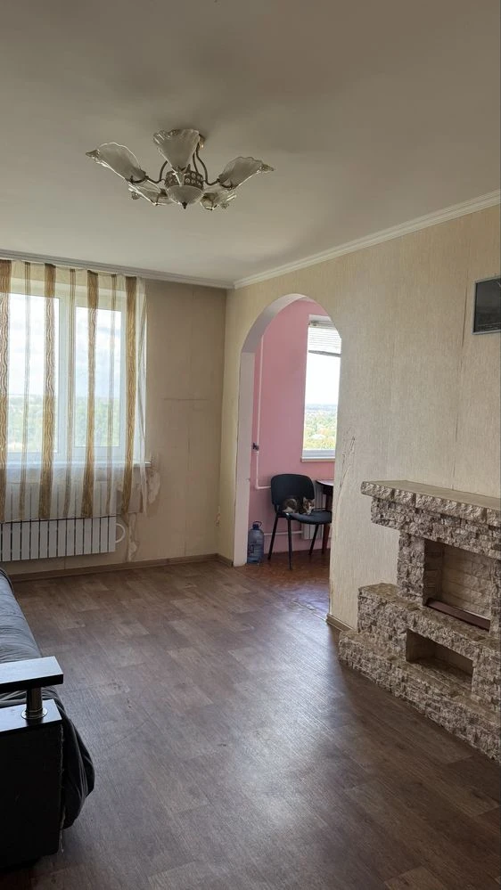 For sale 3-room apartment in Chuguev (near 7th school)