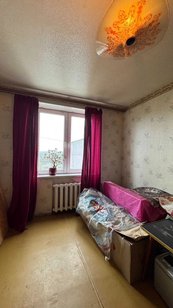 Продаж 3-кімнатна квартира в Чугуєві