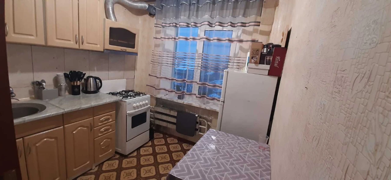 Продається 3-кімнатна квартира в Чугуєві