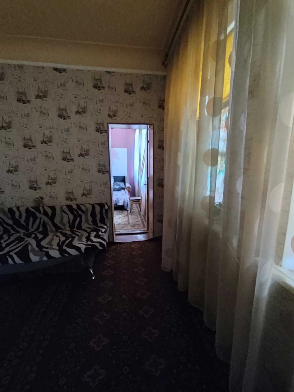 Продам 2 комнаты в центре Чугуева