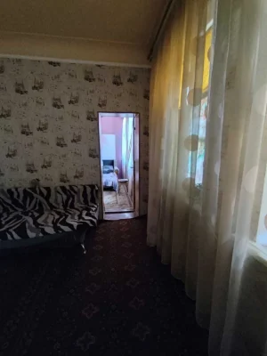 Продам 2 комнаты в центре Чугуева