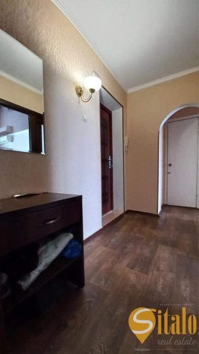 2-room apartment for sale, Petro Sahaidachnogo St. (019)
