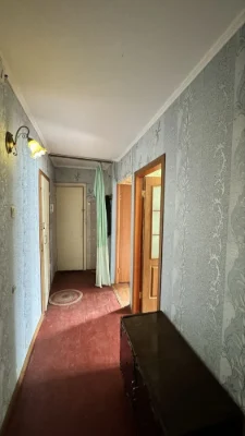 Продається 4-кімнатна квартира в центрі Чугуєва, 4 поверх