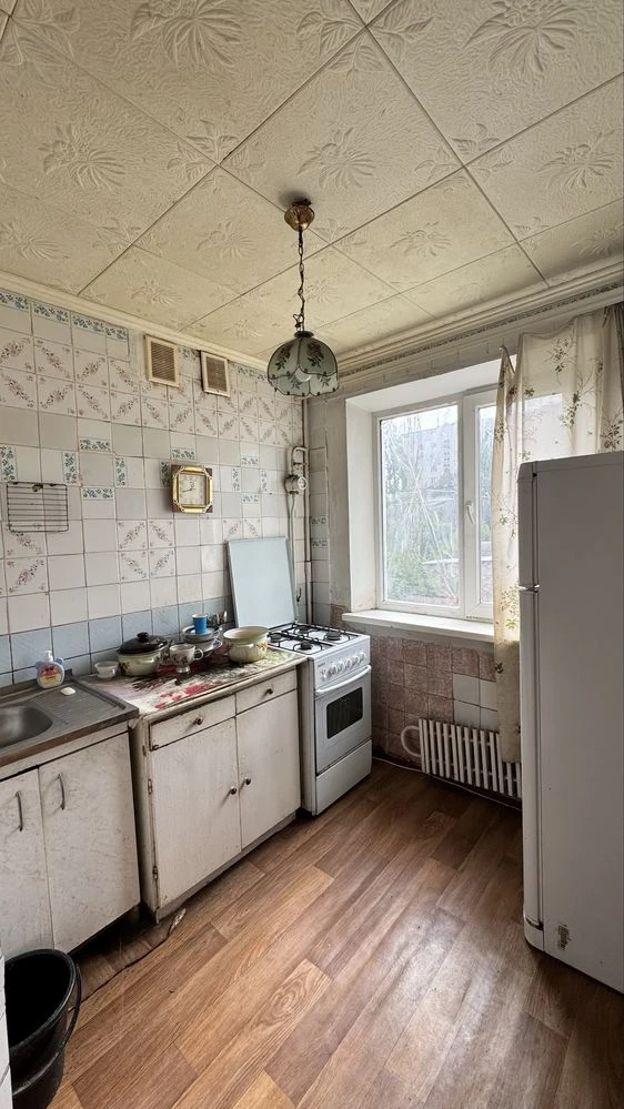 Продається 4-кімнатна квартира в центрі Чугуєва, 4 поверх