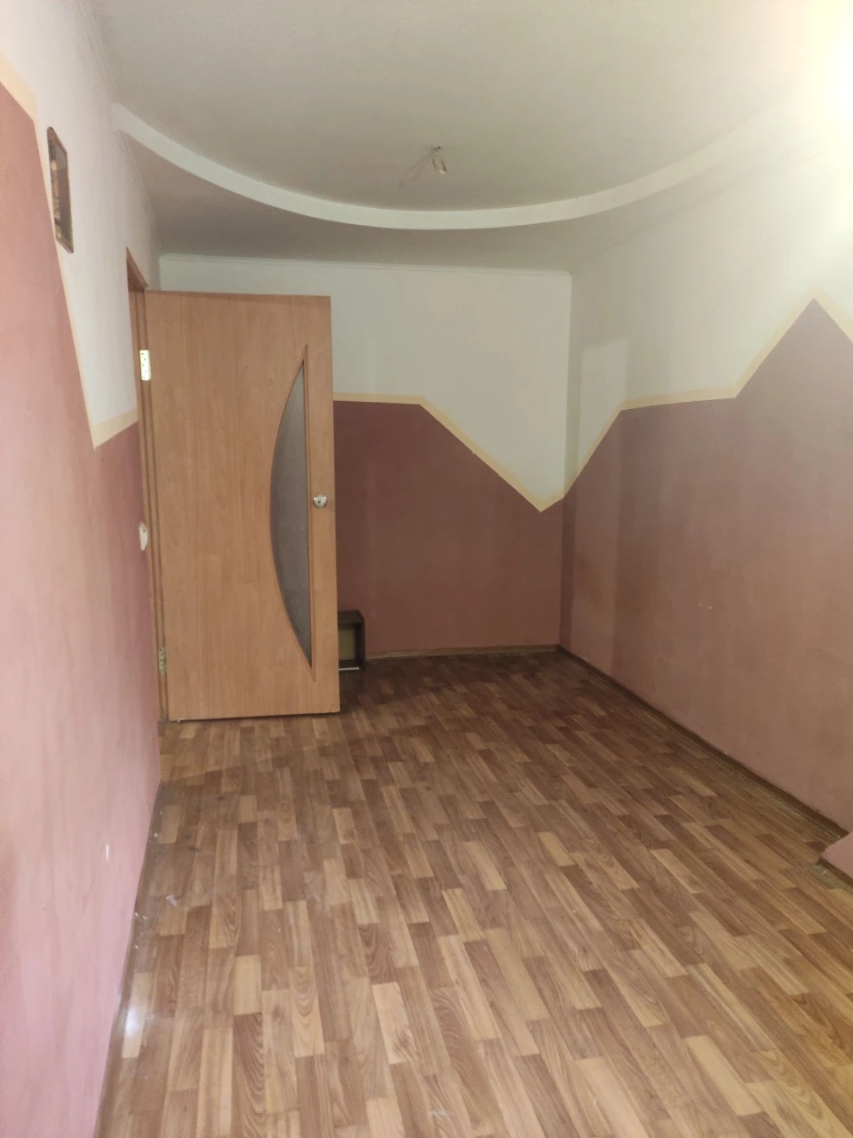 For sale 2-room apartment in the center of Chuguev