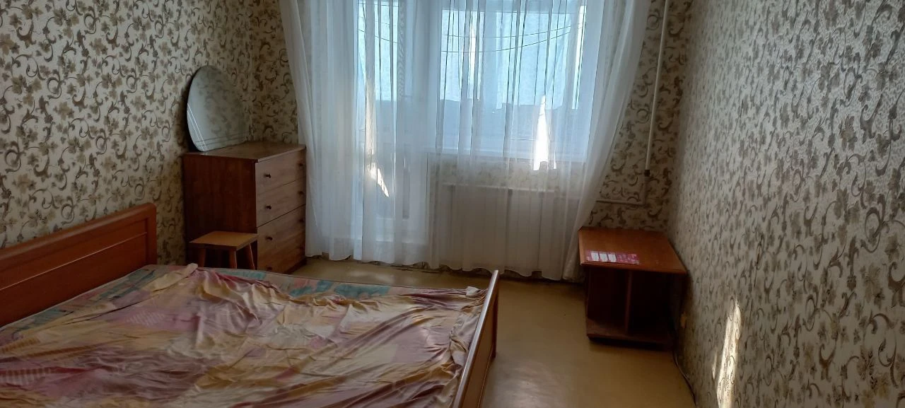 Продам 3к. квартиру в центре Чугуева.
