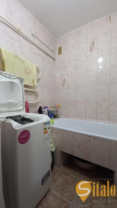 2-room apartment for sale, Petro Sahaidachnogo St. (019)