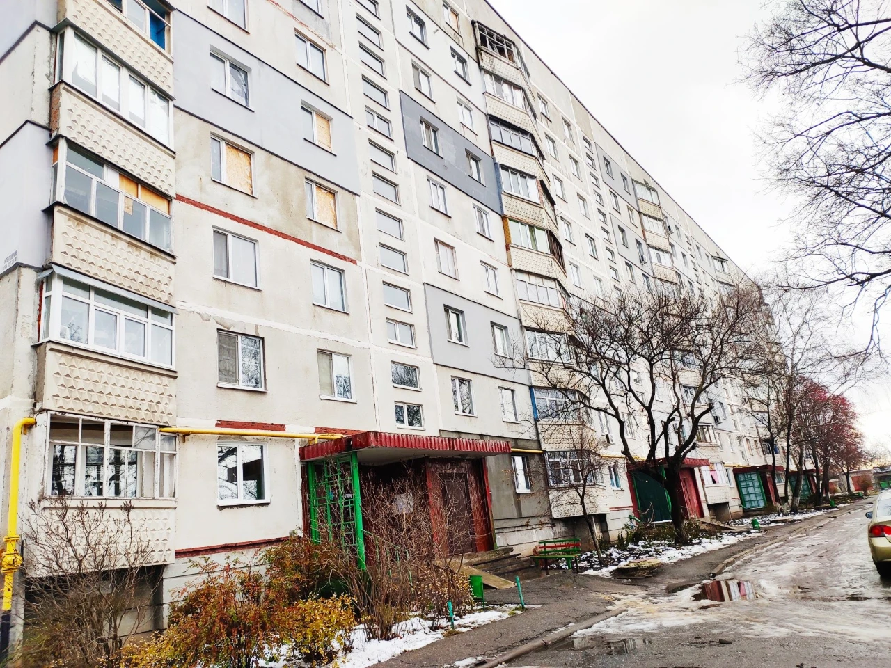 Продається 2-кімнатна квартира, Чугуєве