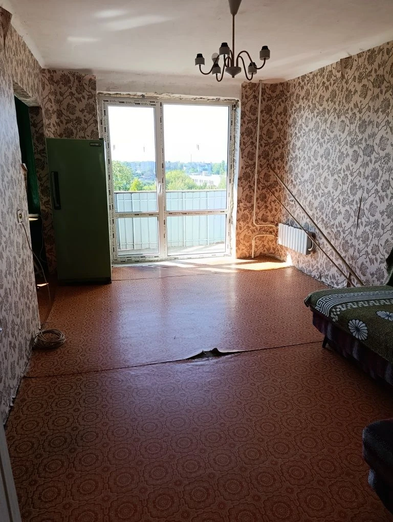 Продам 3-х кімнатну квартиру у центрі Чугуїва