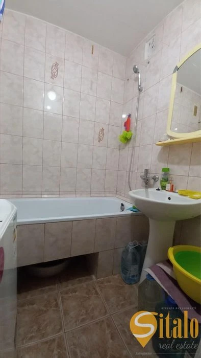 2-room apartment for sale, Petro Sahaidachnogo St. (019)