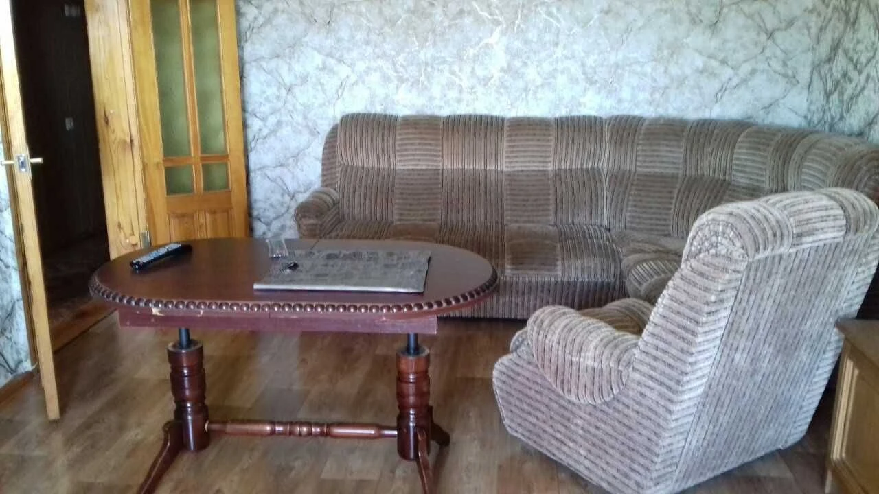 продам 3-х кварт. БЕЗ КОМИССИИ  в тихом центре Чугуева