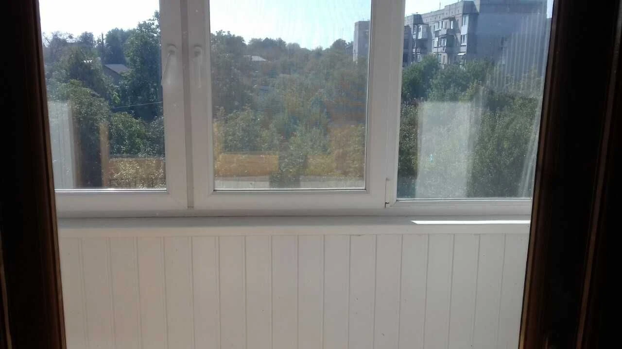 продам 3-х кварт. БЕЗ КОМИССИИ  в тихом центре Чугуева