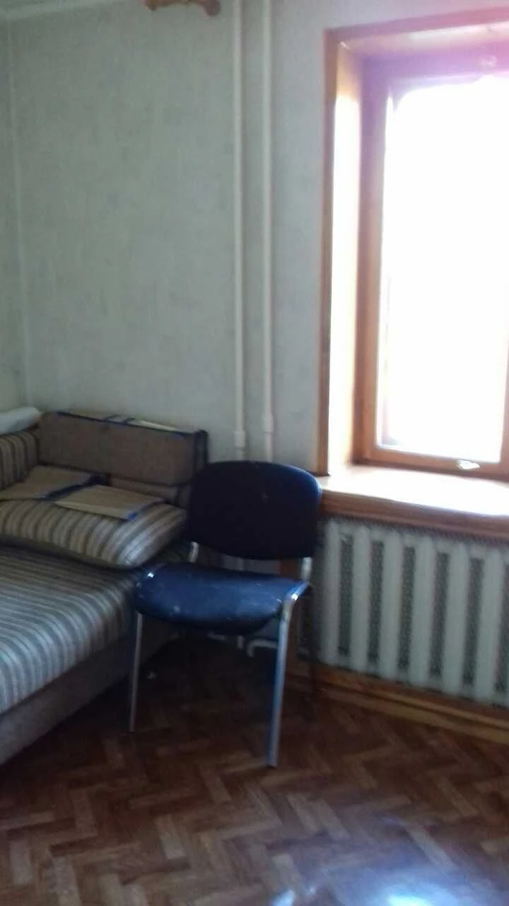 продам 3-х кварт. БЕЗ КОМИССИИ  в тихом центре Чугуева