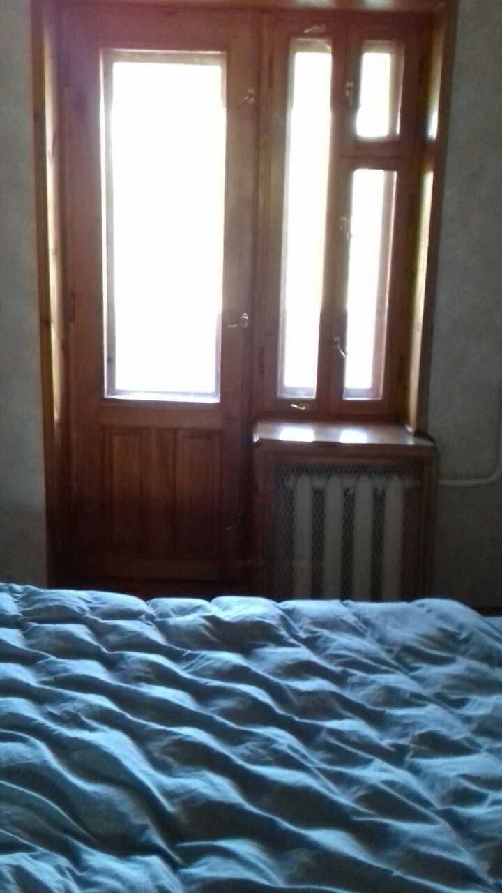 продам 3-х кварт. БЕЗ КОМИССИИ  в тихом центре Чугуева