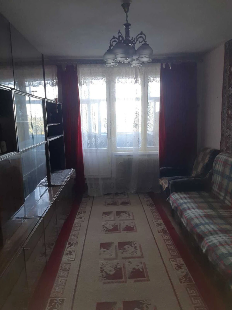 Apartment for sale, 3 rooms in the center of Chuguev