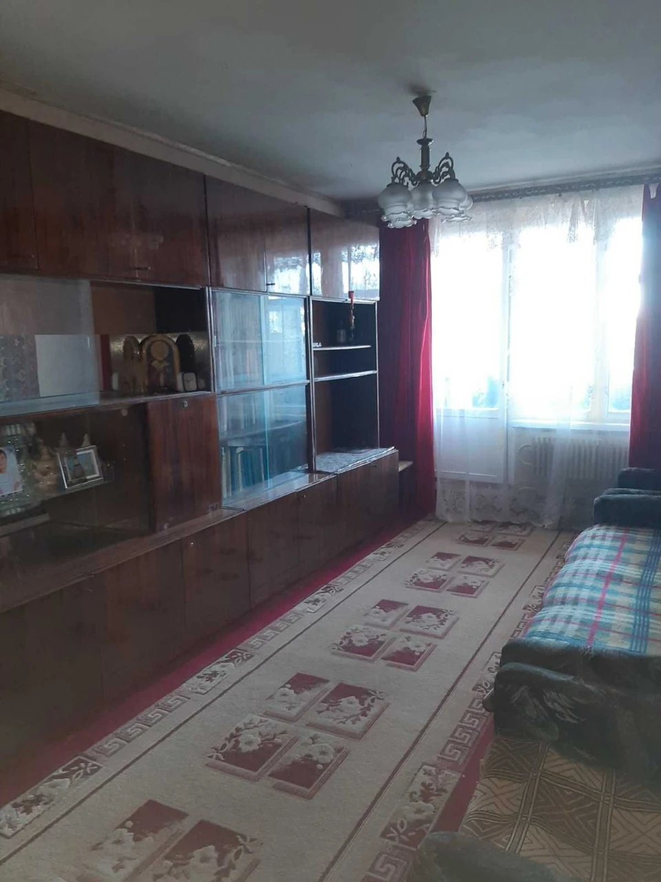 Apartment for sale, 3 rooms in the center of Chuguev