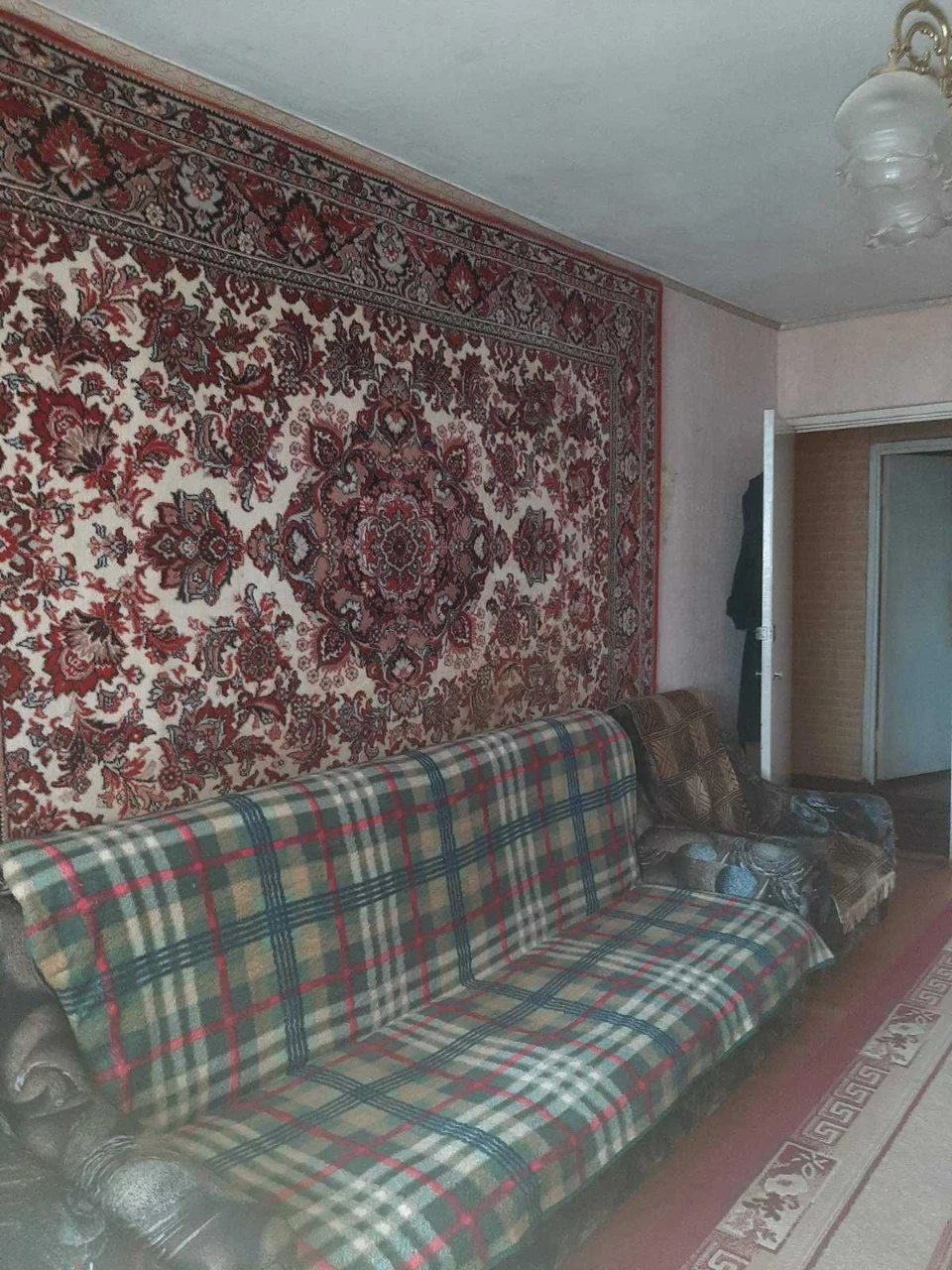 Apartment for sale, 3 rooms in the center of Chuguev