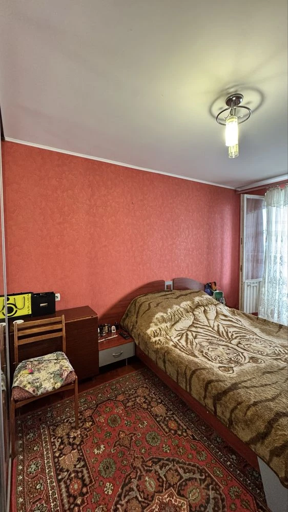 For Sale 3-room apartment in Chuguev (absolute center)
