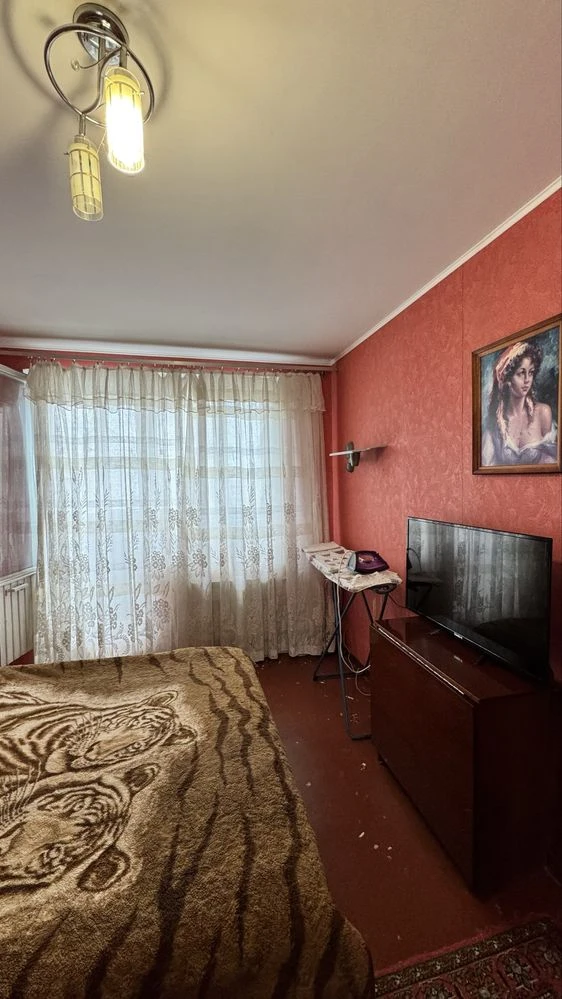 For Sale 3-room apartment in Chuguev (absolute center)