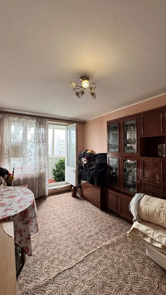 For Sale 3-room apartment in Chuguev (absolute center)