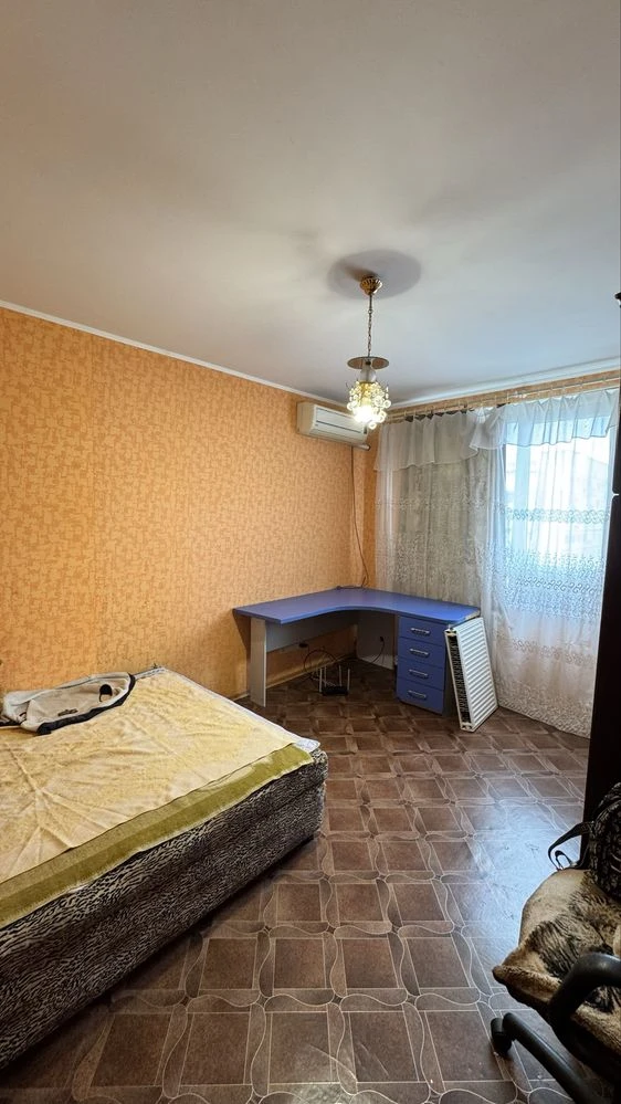 For Sale 3-room apartment in Chuguev (absolute center)