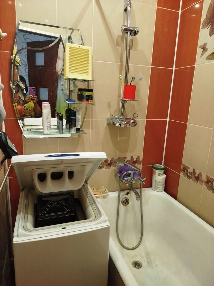 Продається 2-кімнатна квартира в Чугуєві