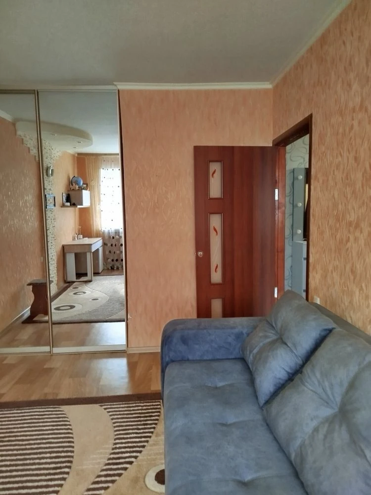 Продається 2-кімнатна квартира в Чугуєві