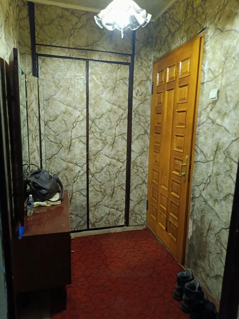 Продам 1 кімнатну квартиру в центрі, вул Музейна