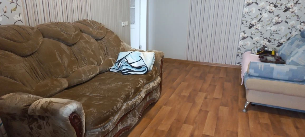 For sale: 1-bedroom apartment in Chuguev, Druжба district.