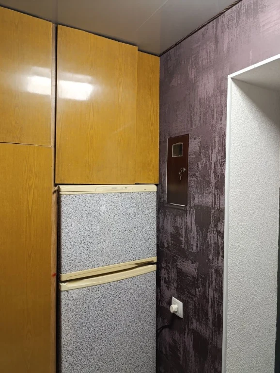 For sale one-room apartment in the center of Chuguyev.