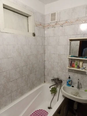 For sale one-room apartment in the center of Chuguyev.