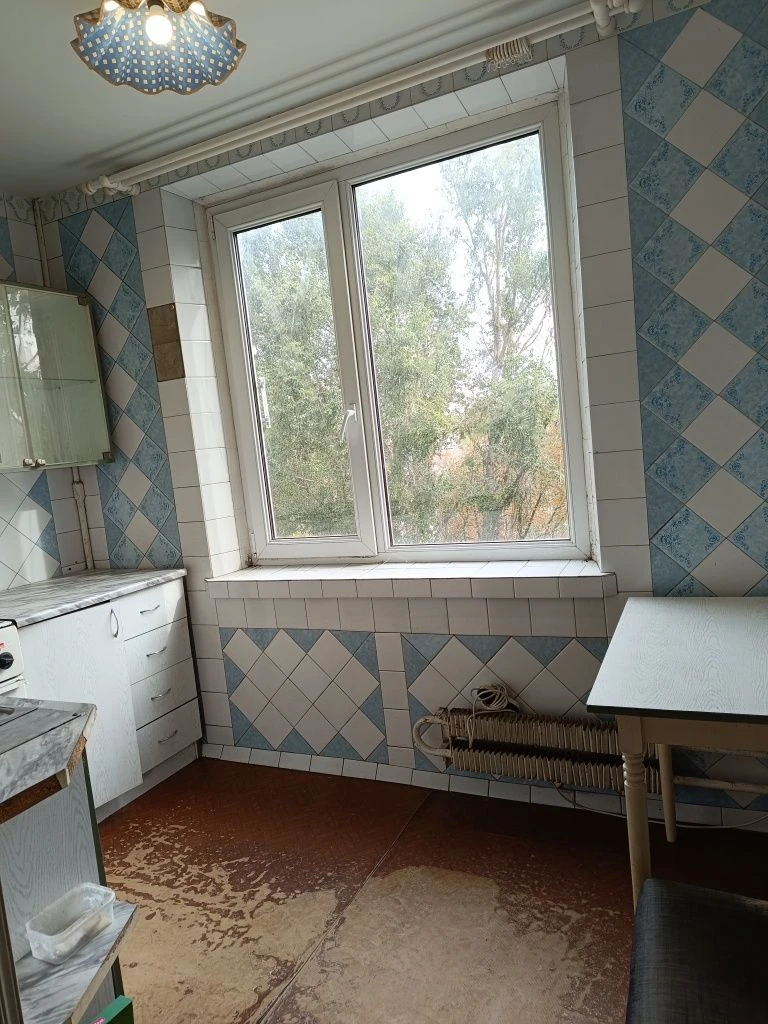 Продається 2-кімнатна квартира в центрі Чугуєва
