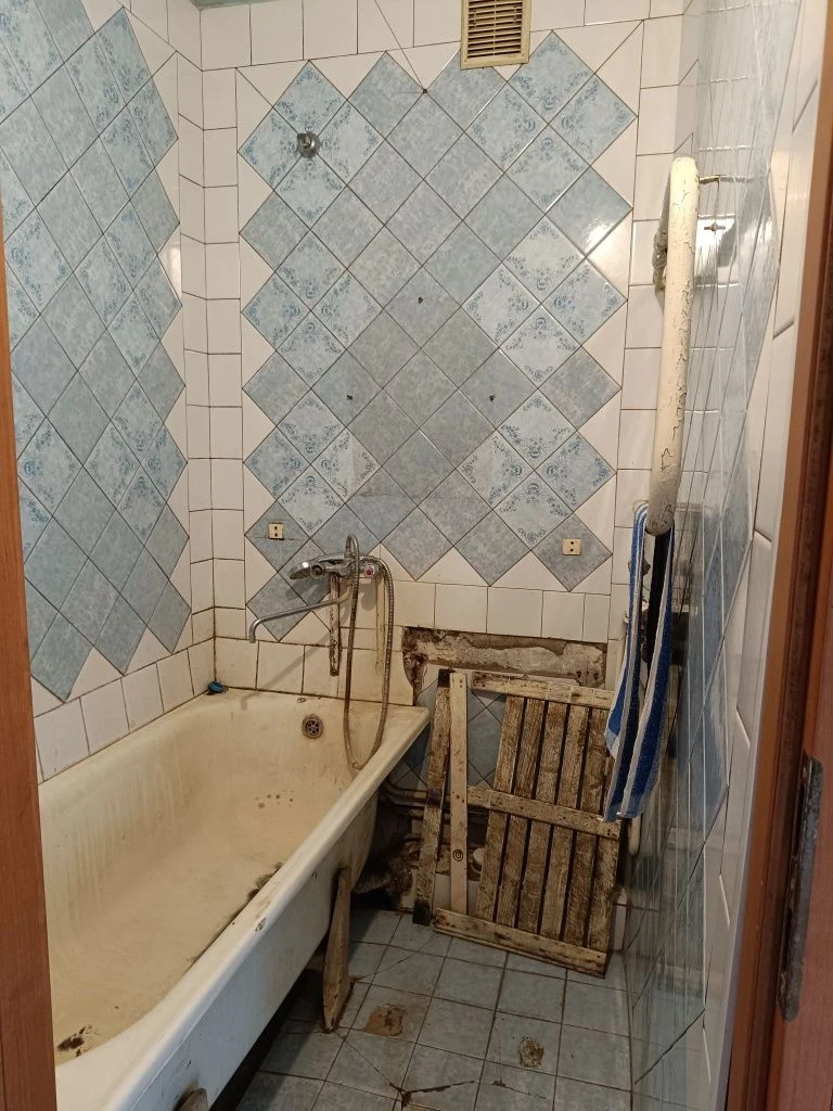 Продається 2-кімнатна квартира в центрі Чугуєва