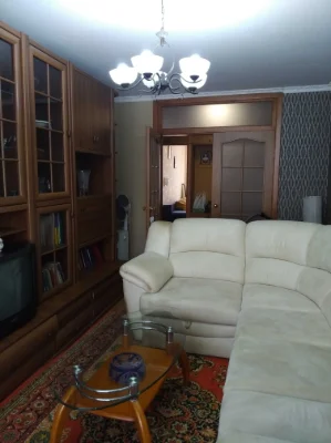 For sale 3-room apartment - house in Chuguev
