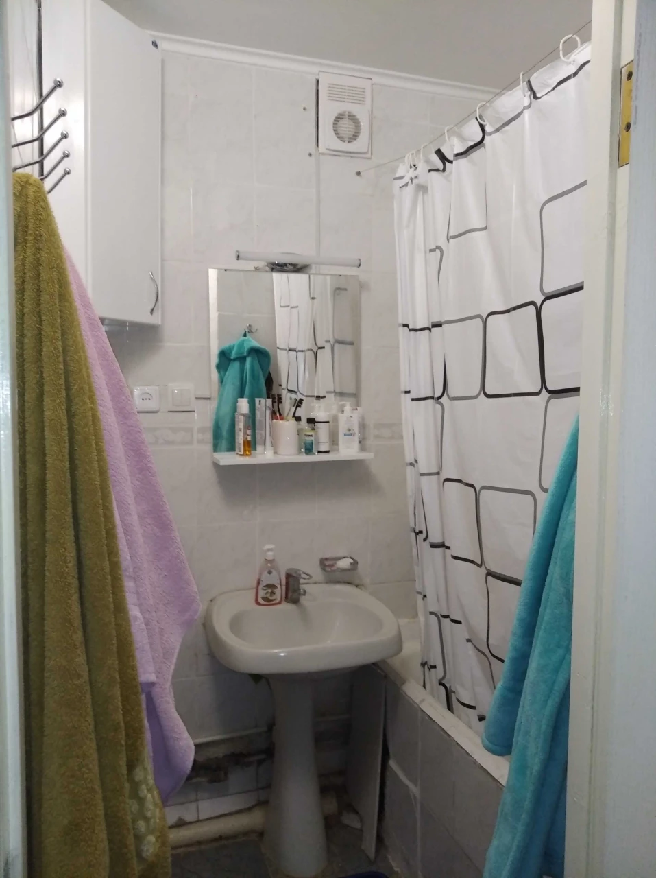 For sale 3-room apartment - house in Chuguev