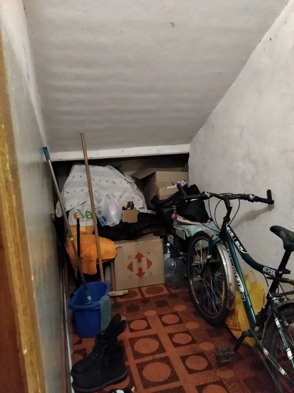 For sale 3-room apartment - house in Chuguev