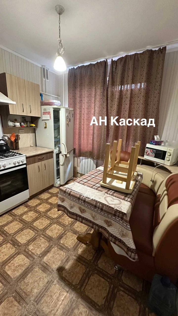 For sale, 1-room apartment. Bachshivka.