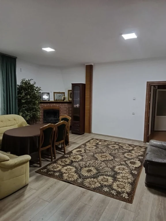 Продается квартира площадью 112 м. кв