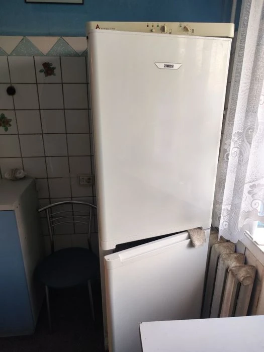 Продам 2 комнатную квартиру.  Ул. 23 августа,81