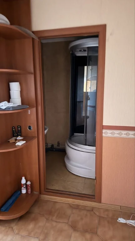 For Sale: Apartment