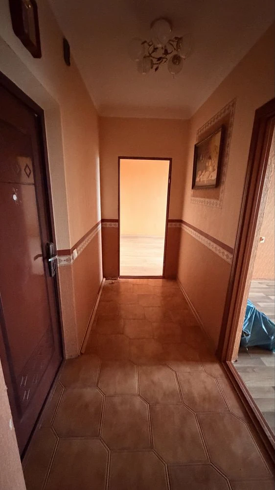 For Sale: Apartment