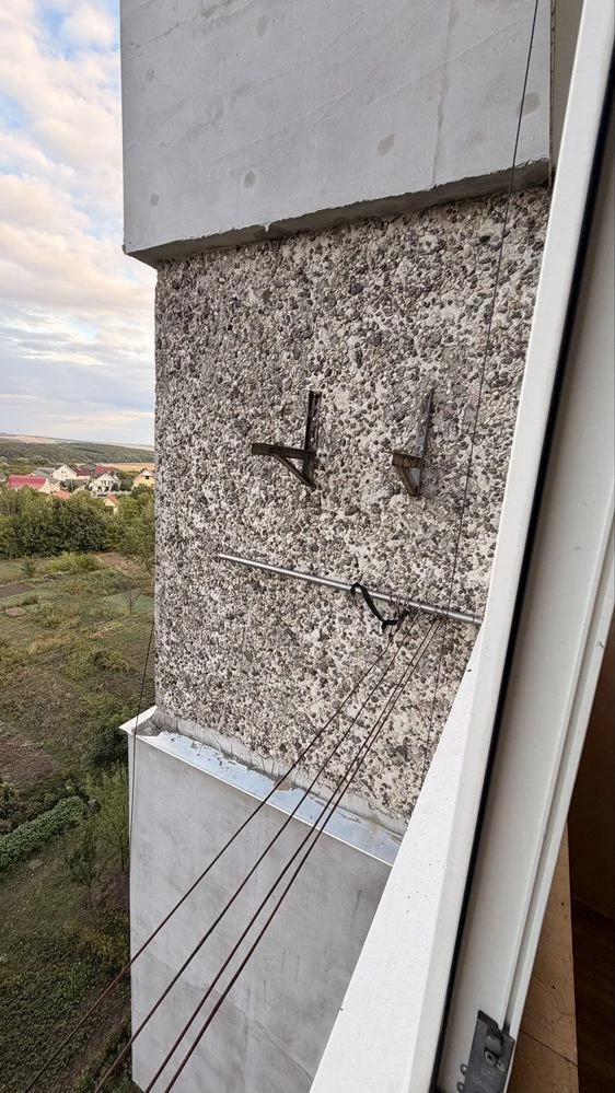 For Sale: Apartment
