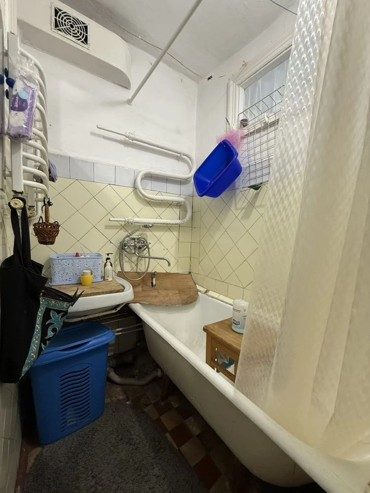 Sale of a spacious apartment