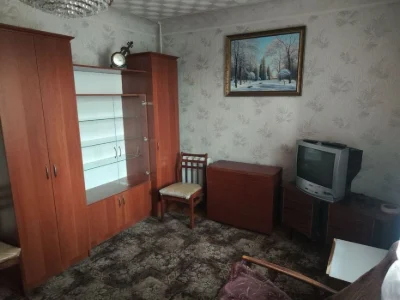 Продам 2 комнатную квартиру.  Ул. 23 августа,81
