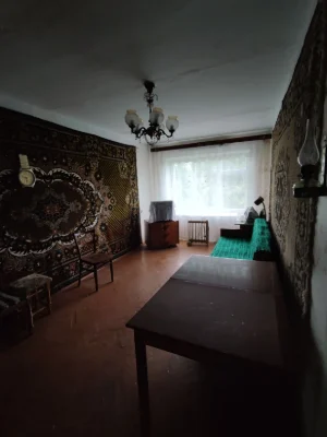 Продам квартиру вул.Микитюка