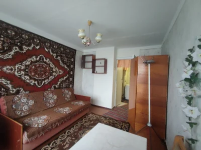 Продам квартиру вул.Микитюка