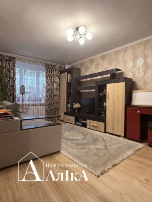 Продам 2-кімнатну квартиру